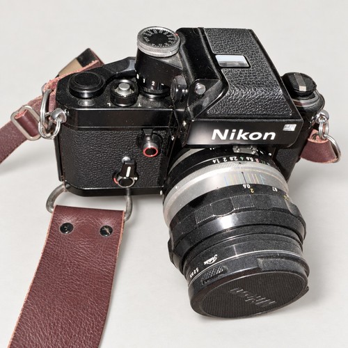 Nikon photomic 35mm slr - f2,
